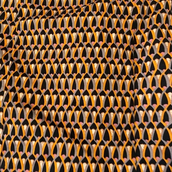 Mossimo stretch skirt size 10 - Picture 2 of 5